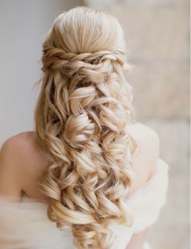 Winter Bridal Hair Ideas