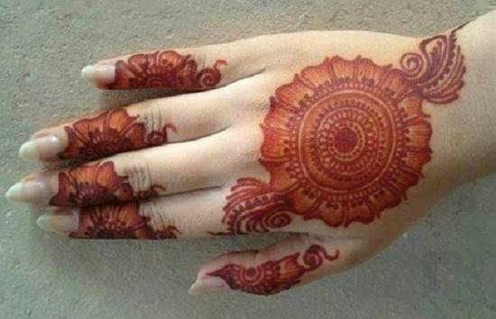 Finger Mehndi Designs For Brides To Try On Weddings