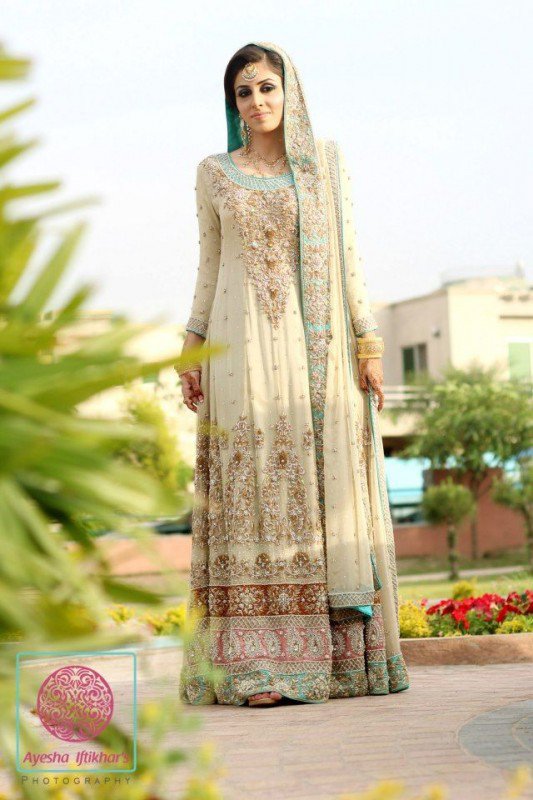 Pakistani Wedding Dresses For Summer Season Weddings