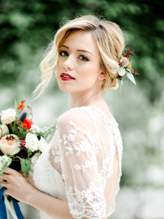 10 Flawless Bridal Hair Ideas That Suits Every Wedding Theme